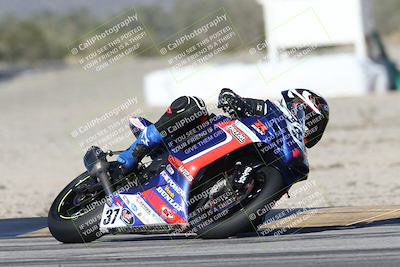 media/Dec-06-2025-CVMA (Sat) [[4a896cc04c]]/Race 4-Formula Middleweight/